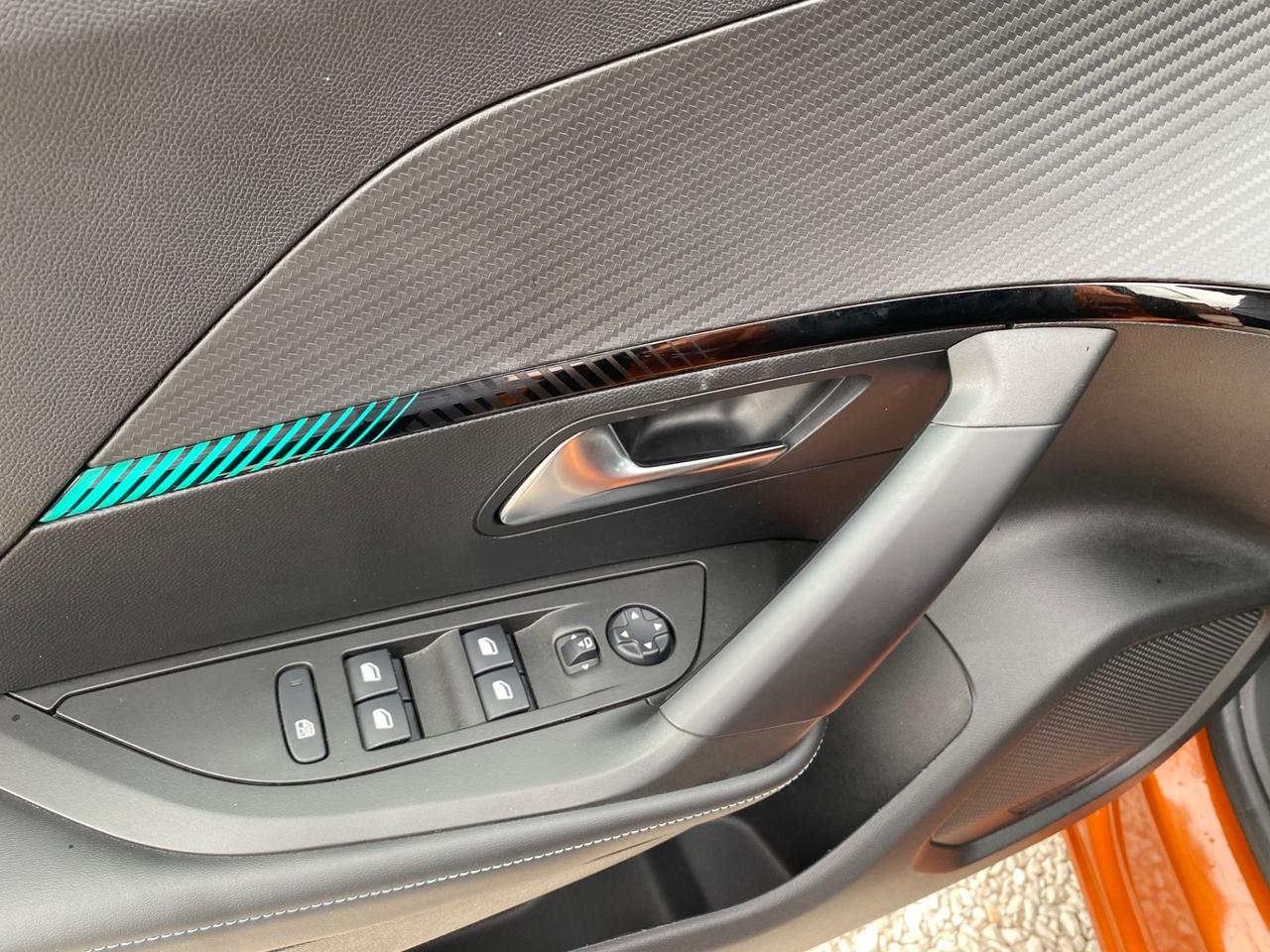 Peugeot 2008 BlueHDi 110 S&S Allure Pack IVA ESPOSTA UNICO PROPRIETARIO