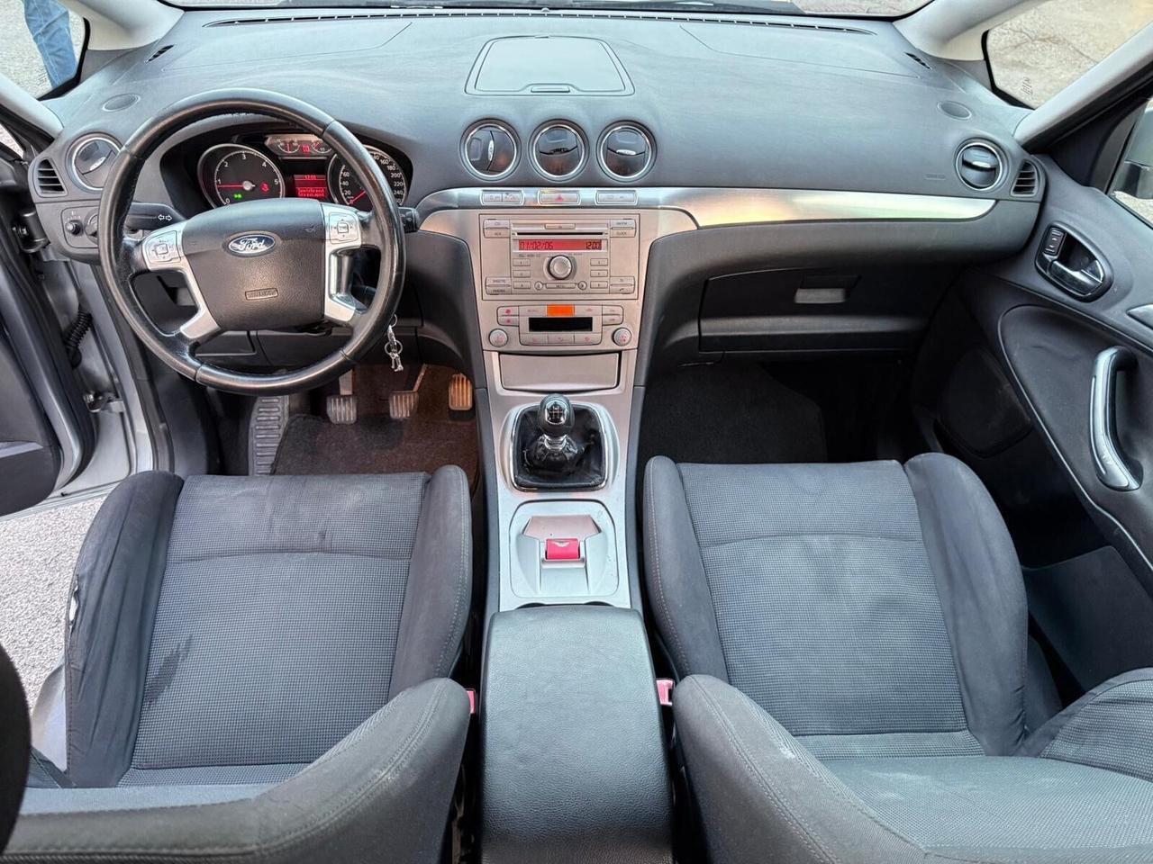 Ford Focus C-Max 2.0 TDCi (136CV) Titanium