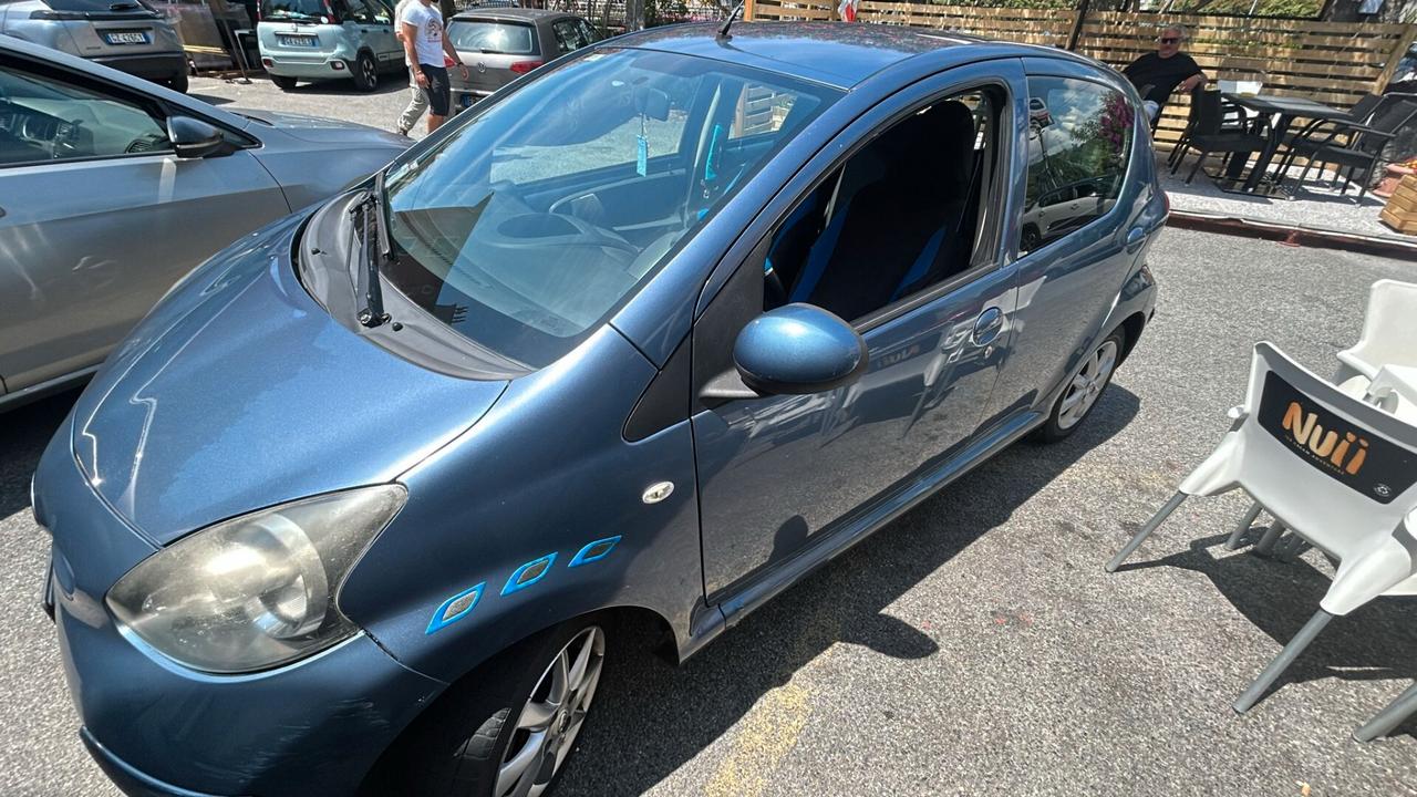 Toyota Aygo 1.0 12V VVT-i 5 porte Sound
