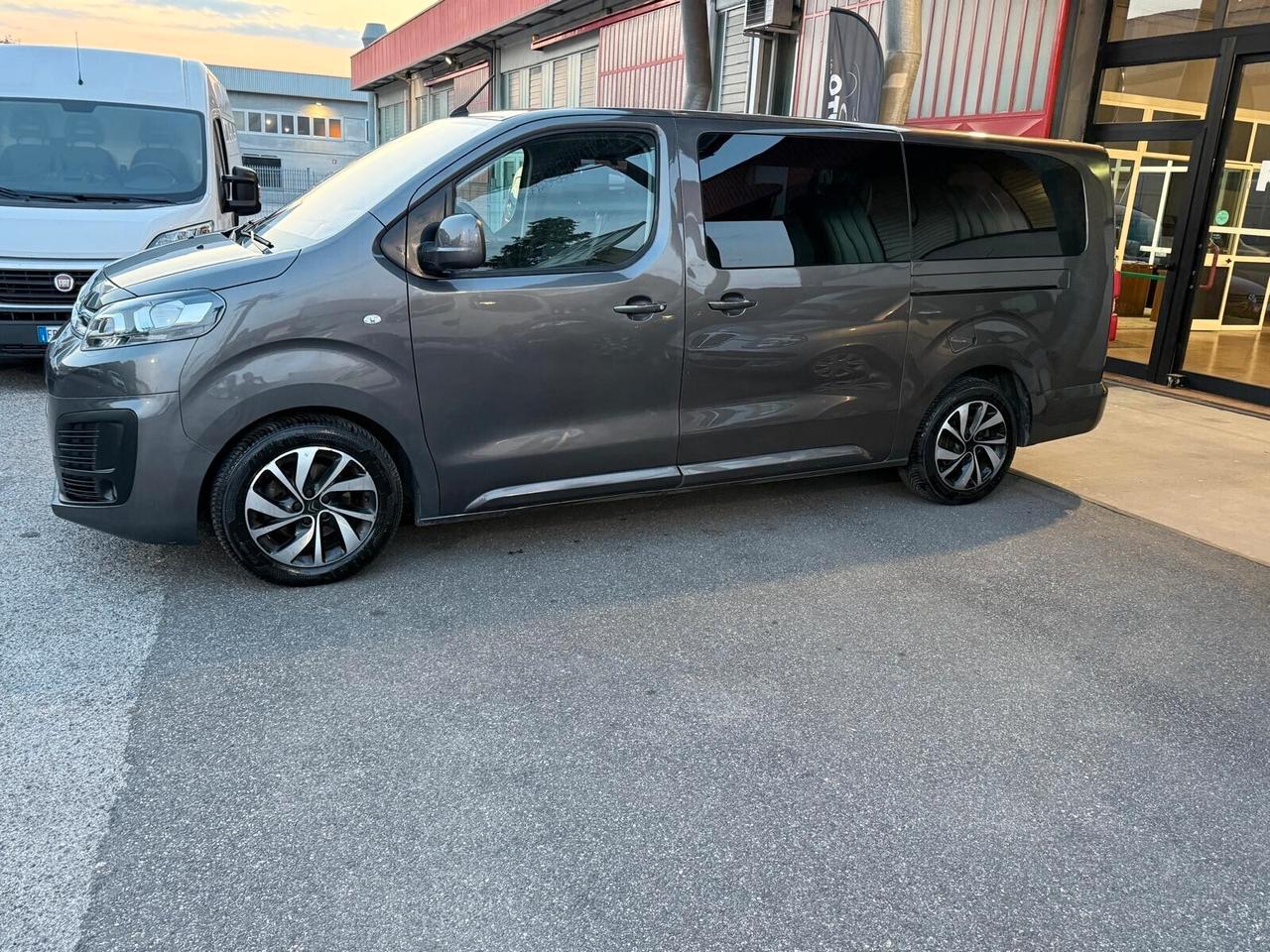 Citroen Spacetourer Jumpy 2.0 Blue-HDi Business XL 9 POSTI full optional