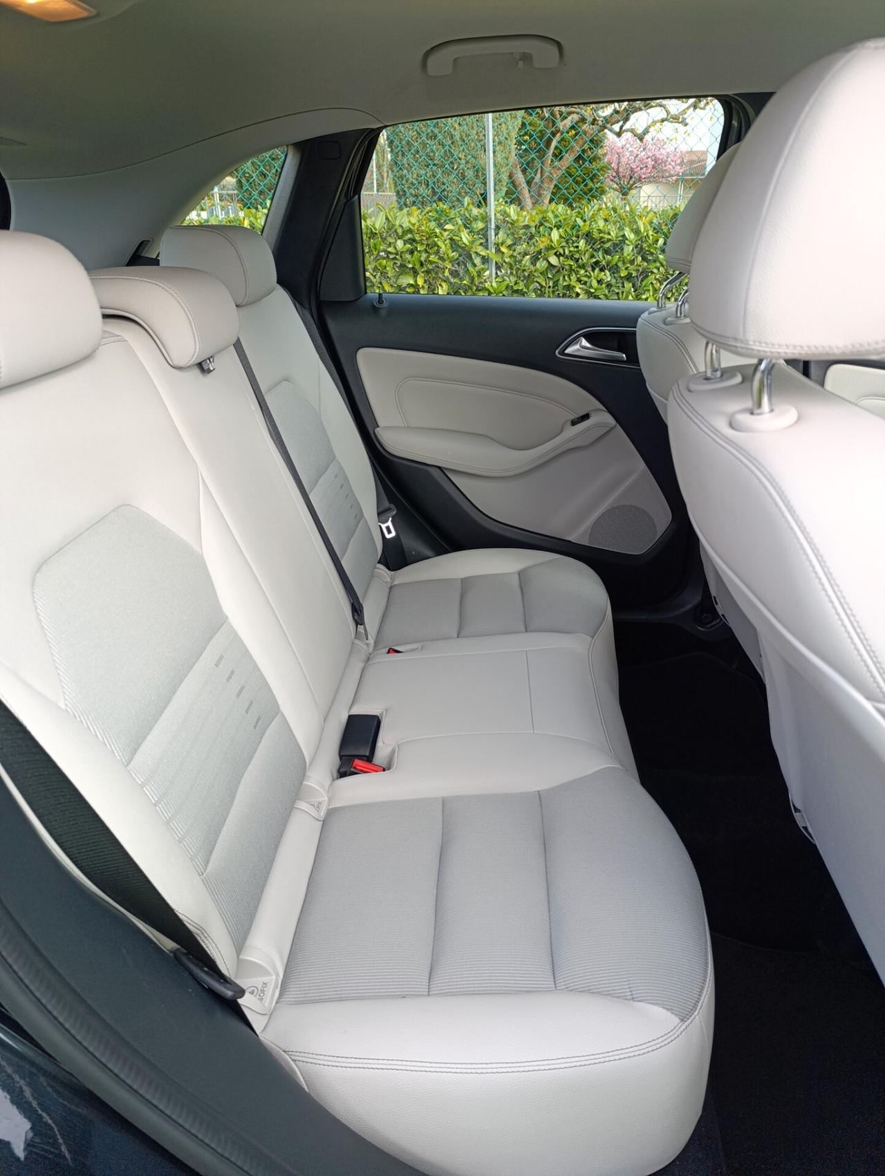 Mercedes-benz B 180 d Automatic #GM