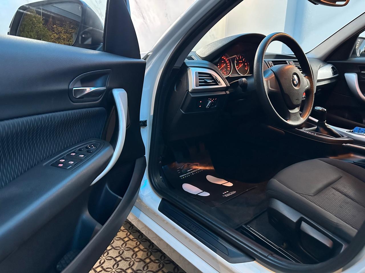 Bmw 116 116d 5p. Urban