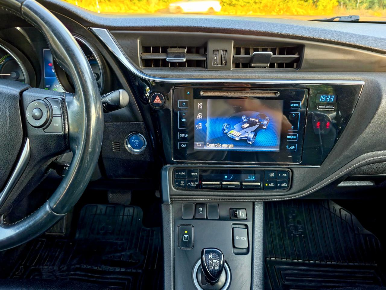 Toyota Auris Touring Sports 1.8 Hybrid Lounge 2016-E6 NEO Automatico
