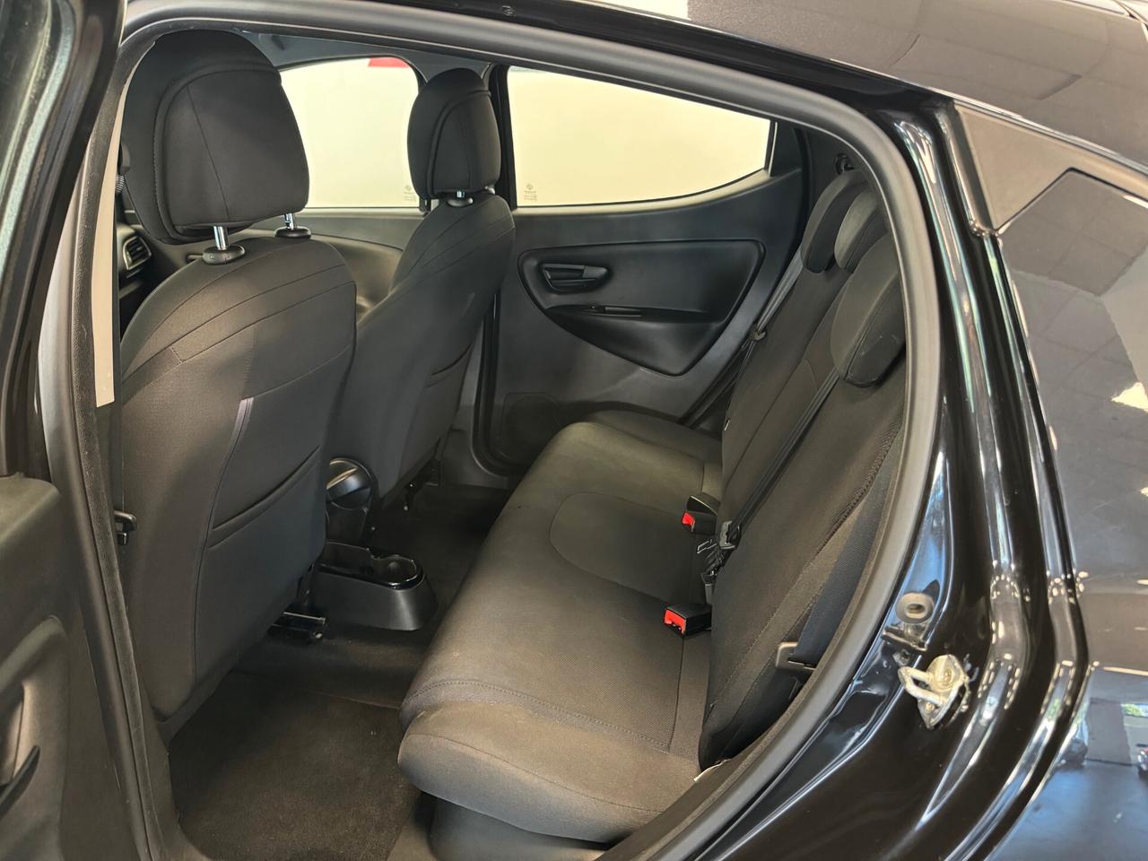 Lancia Ypsilon 1.2 69 CV 5 porte S&S Gold NEOPATENTATI