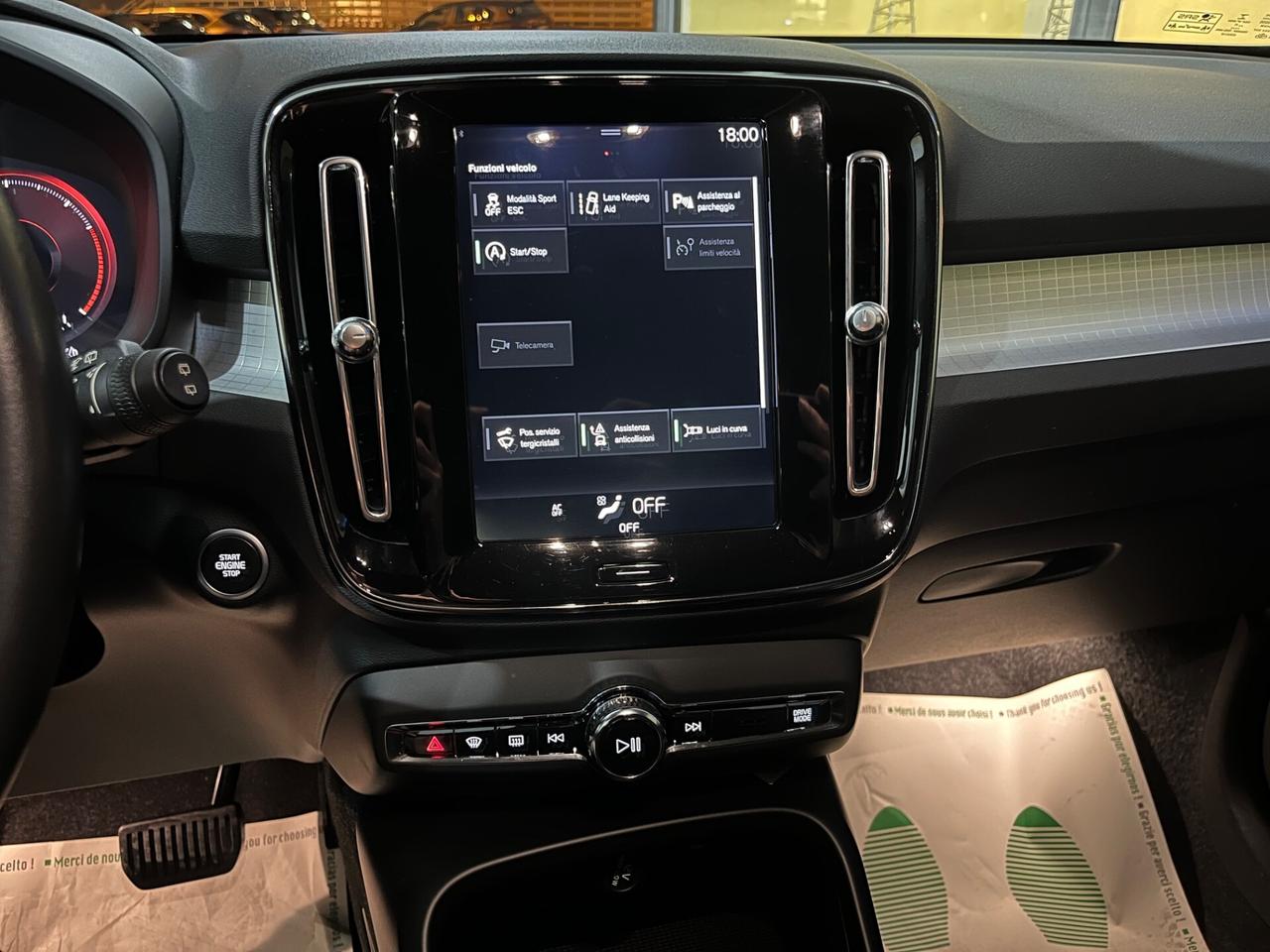 Volvo XC40 D4 AWD Geartronic Momentum