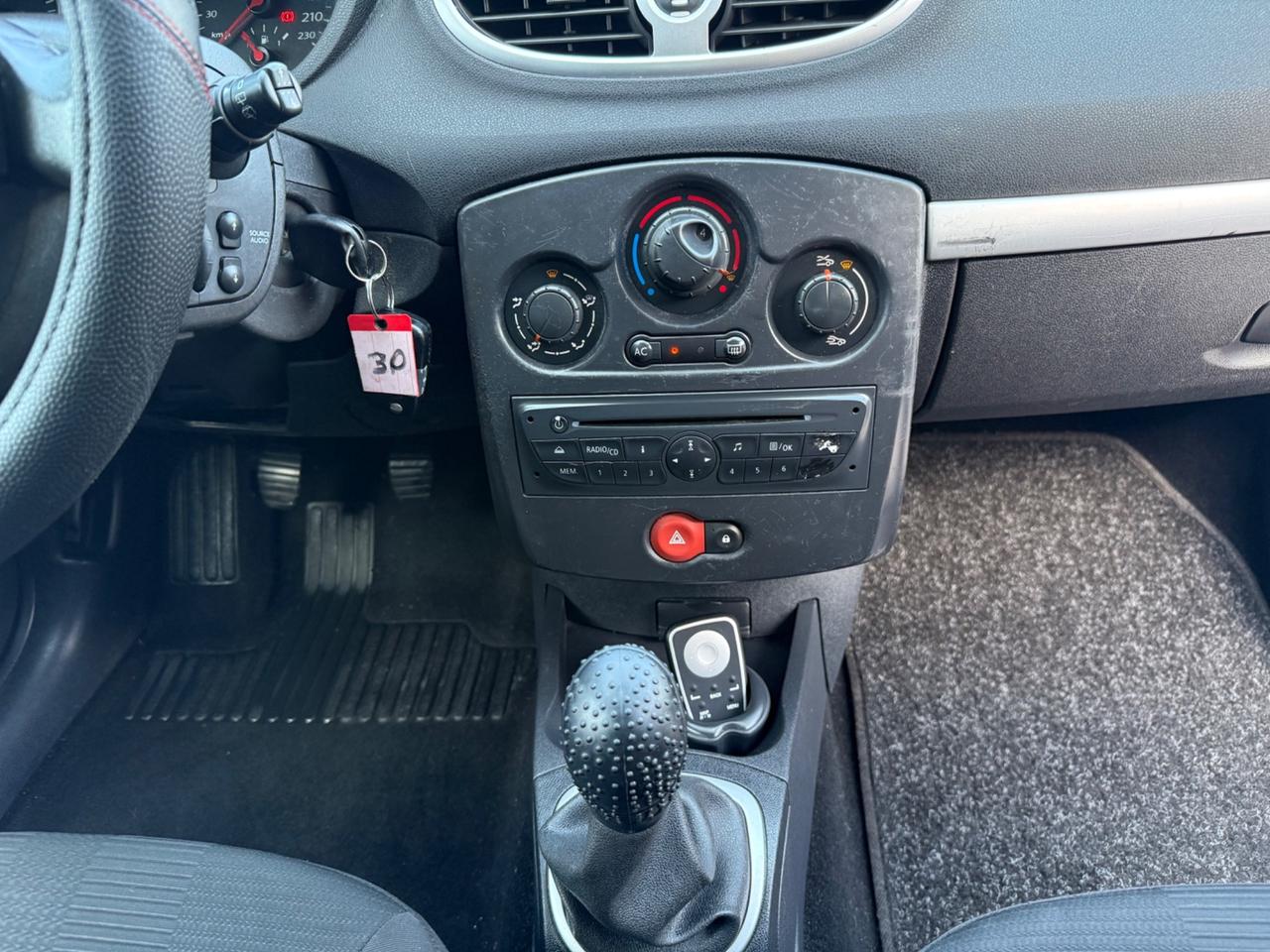 Renault Clio 1.2 16V 5 porte GPL Confort OK NEOPATENTATI