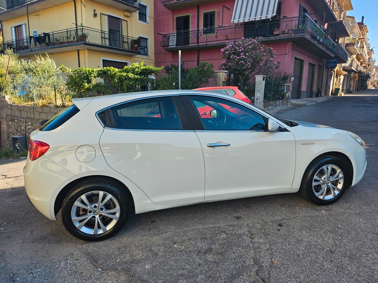 Alfa Romeo Giulietta 1.6 JTDm-2 105 CV Distinctive