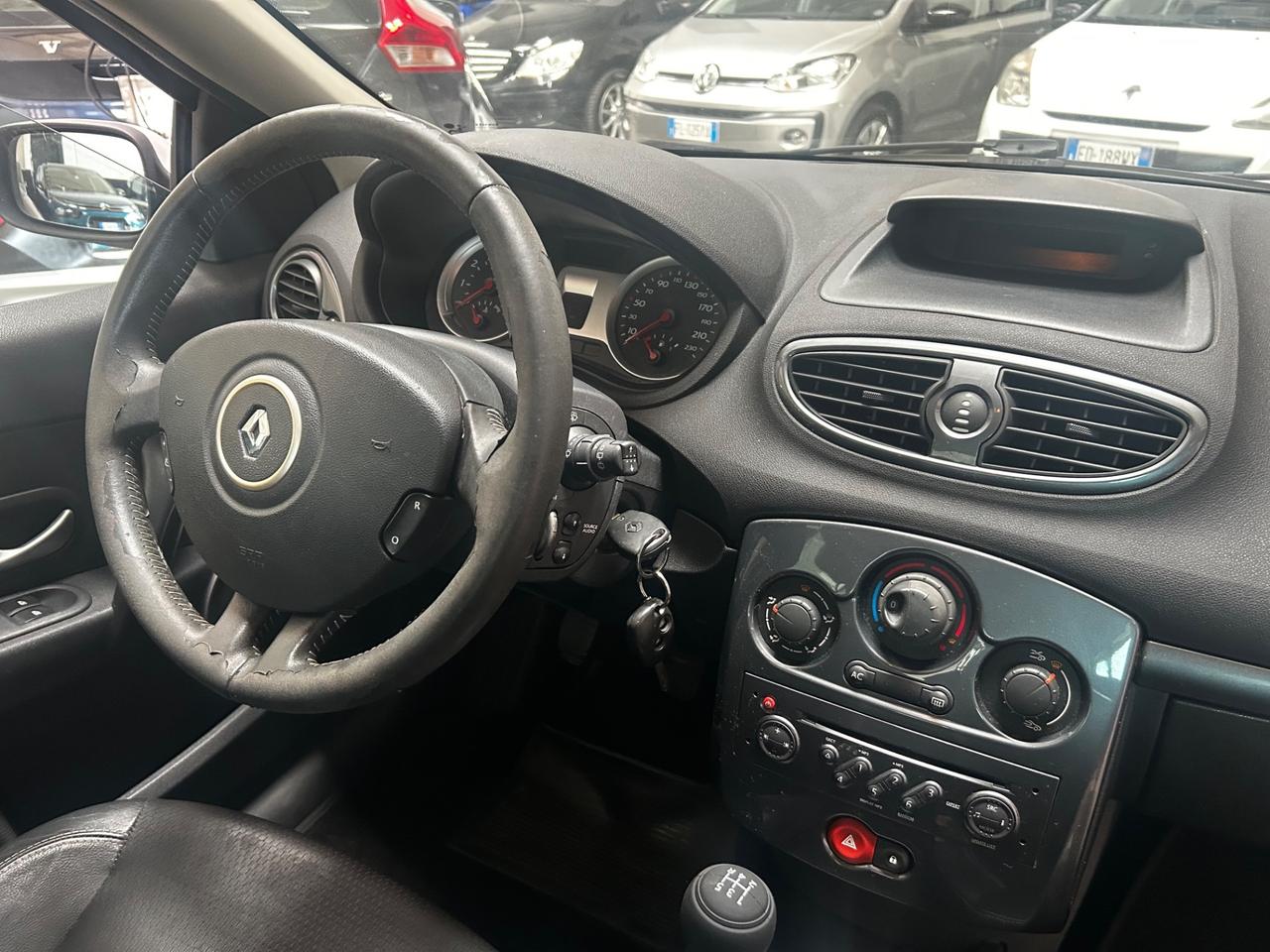 Renault Clio 1200 benzina x neopatentati