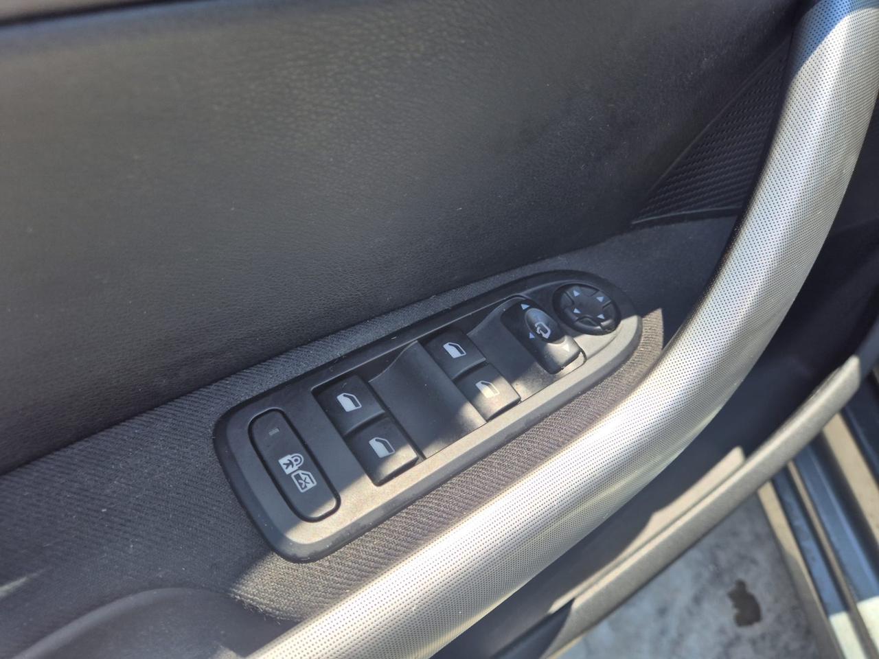 Peugeot 308 1.6 HDi 110CV SW Ciel Tecno