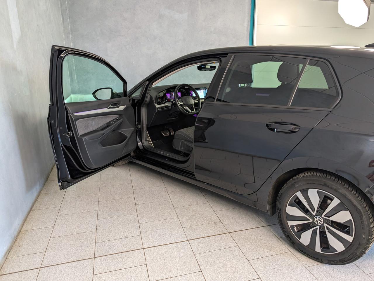 Volkswagen golf viii 2.0 TDI 150cv DSG Life Move