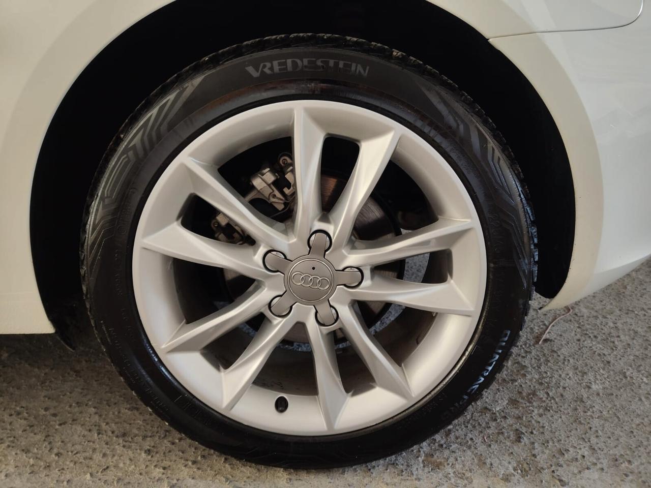 Audi A3 1.6 TDI 105 CV CR Ambition
