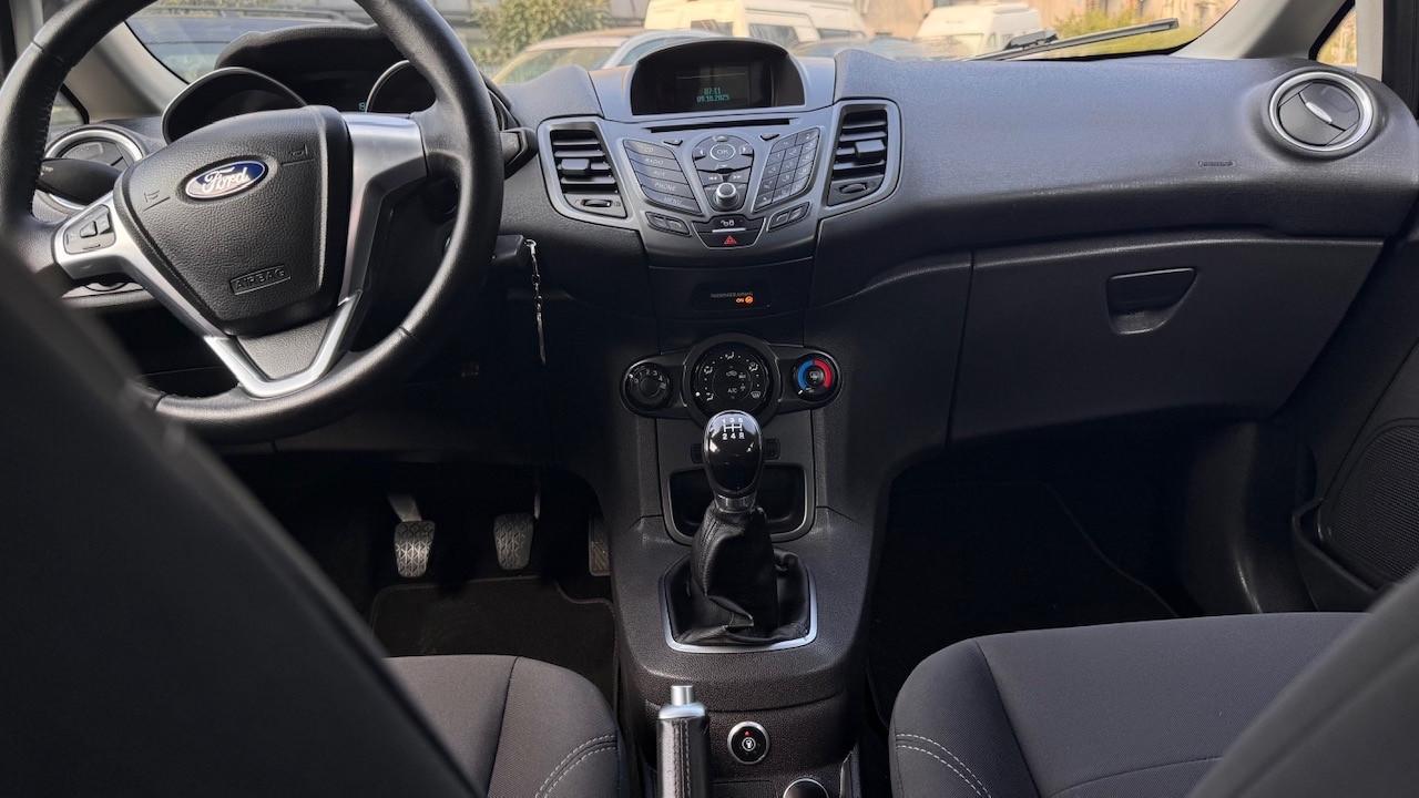Ford Fiesta 1.4 5 porte Bz.- GPL Black & White Edition