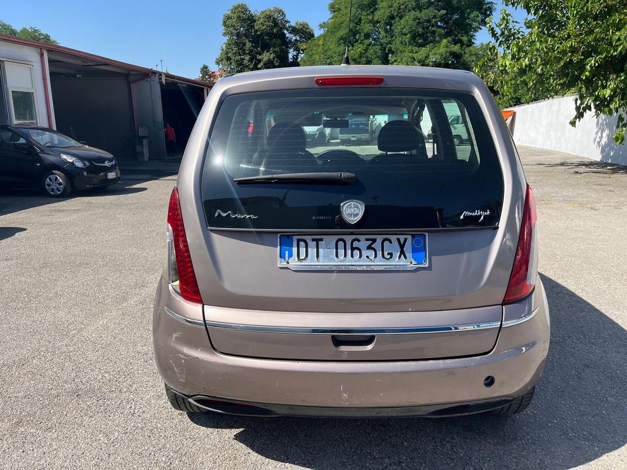 Lancia musa 1.3 mjt/90 cv -full-11/2008