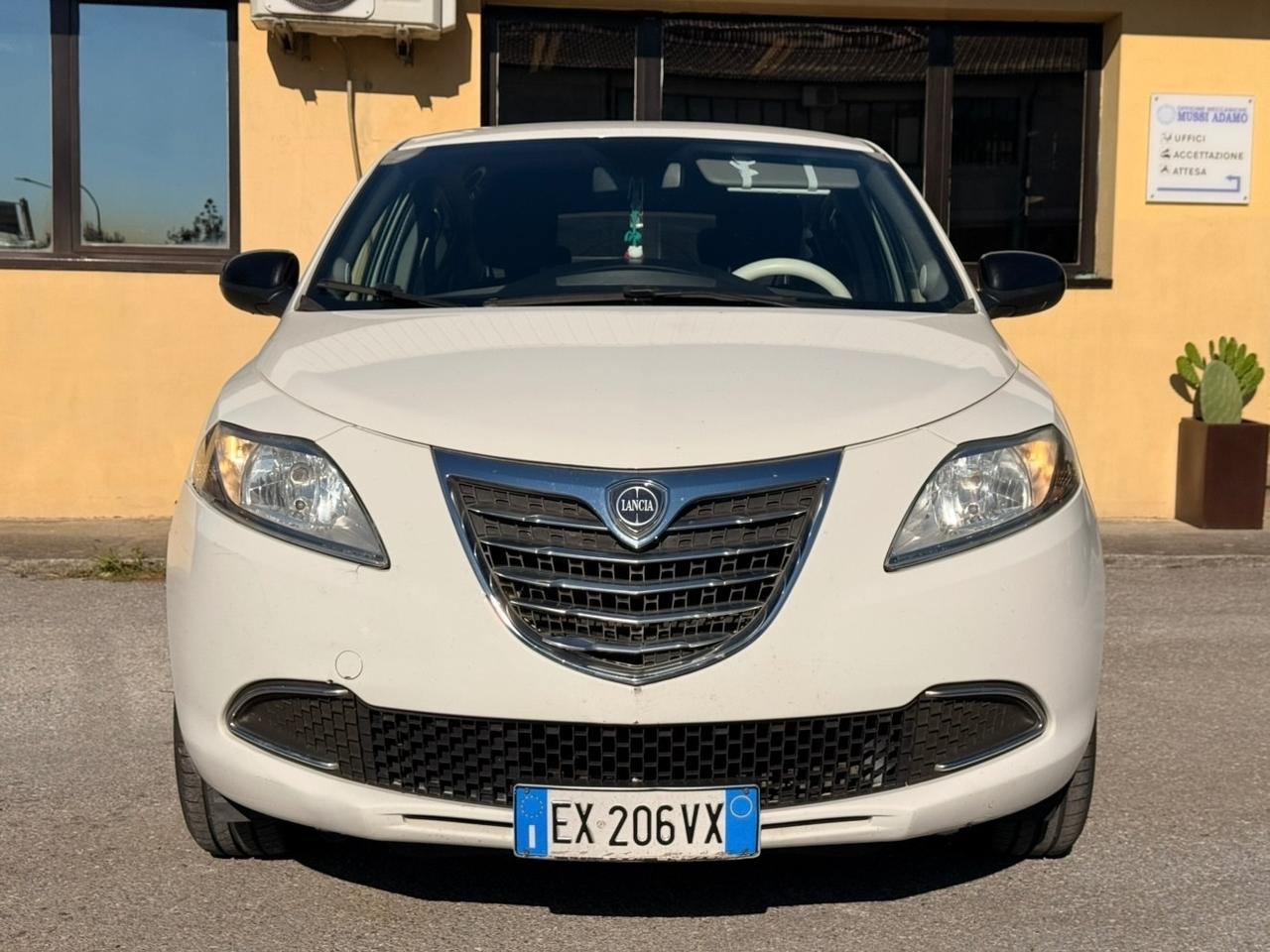 Lancia Ypsilon 1.2 69 CV 5 porte GPL Ecochic Gold
