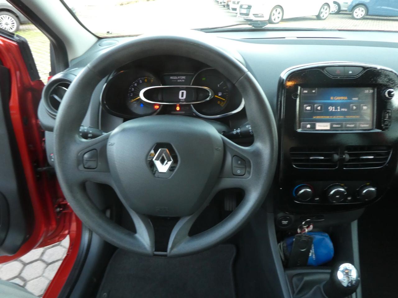 Renault Clio 1.2 75CV GPL 5 porte Live OK NEOPATENTATI