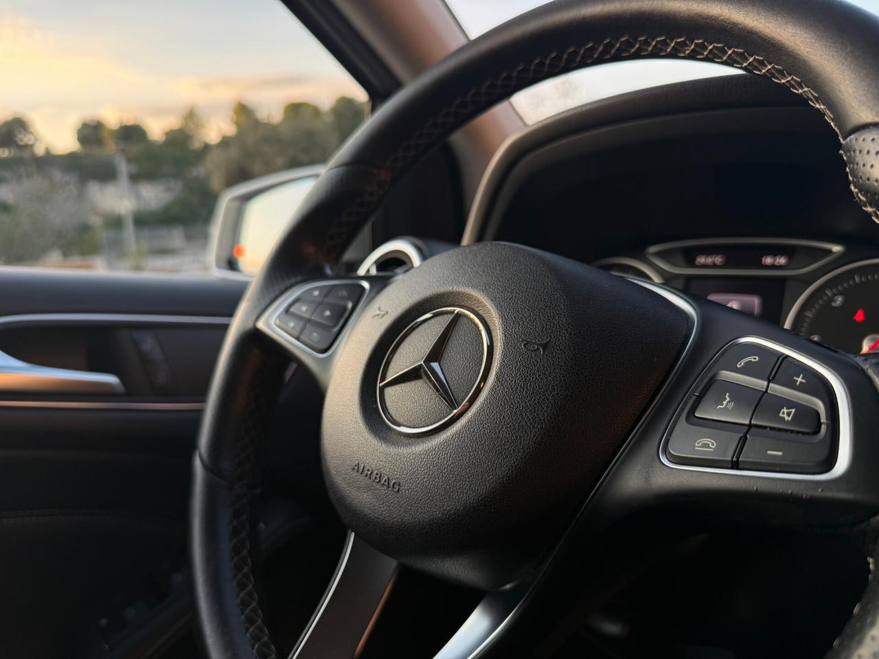 Mercedes B180 SPORT/1500 110CV/FULL LED/CERCHI 17