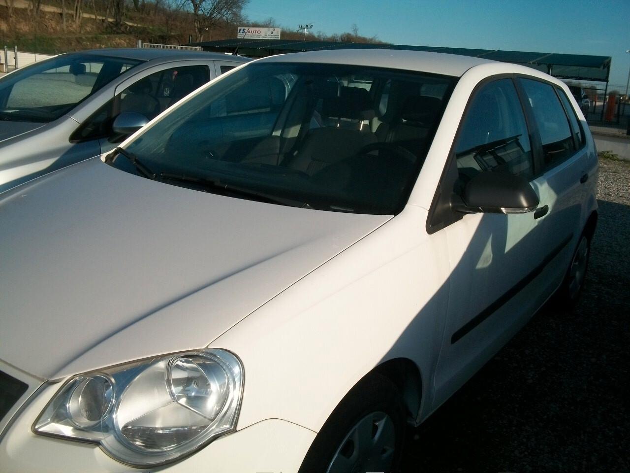 Volkswagen Polo 1.2/60CV 5p. United CC 1200 EURO 04 BENZINA KM 199500 SI NUOVI PATENTATI GARANZIA UN ANNO