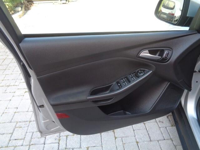 Ford Focus 1.6 120 CV GPL Plus NESSUN VINCOLO DI FINANZIAMENTO