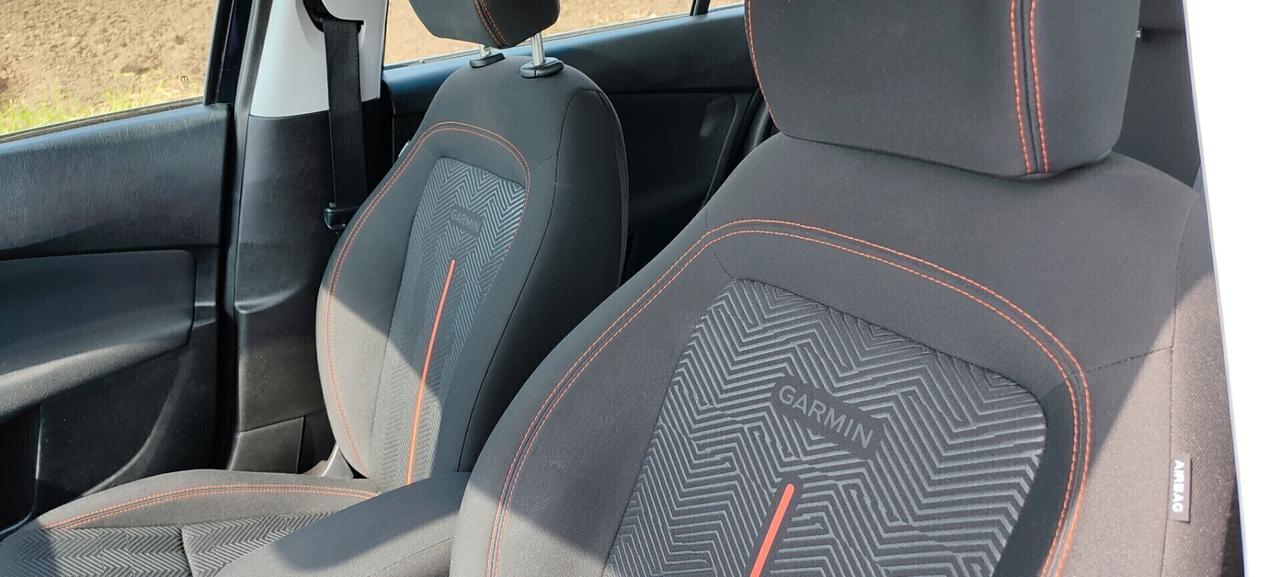 Fiat Tipo 1.6 Mjt S&S SW Cross GARMIN