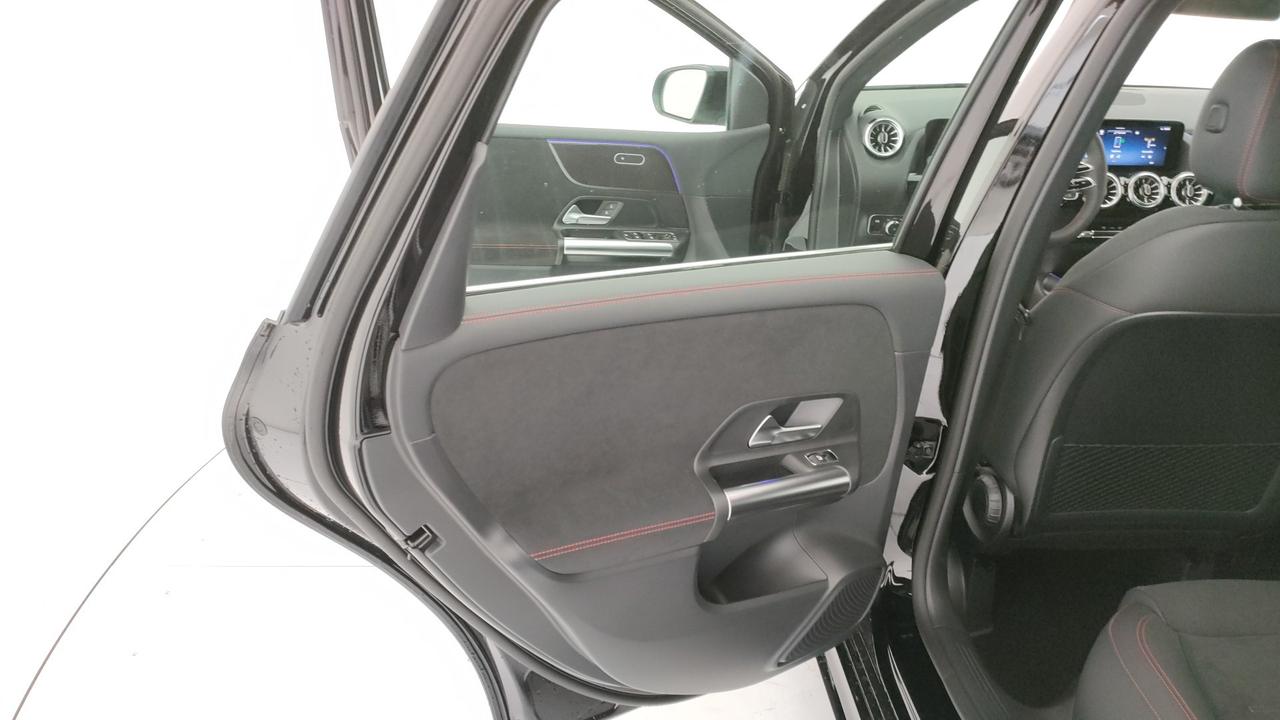 Mercedes-Benz B 180 d