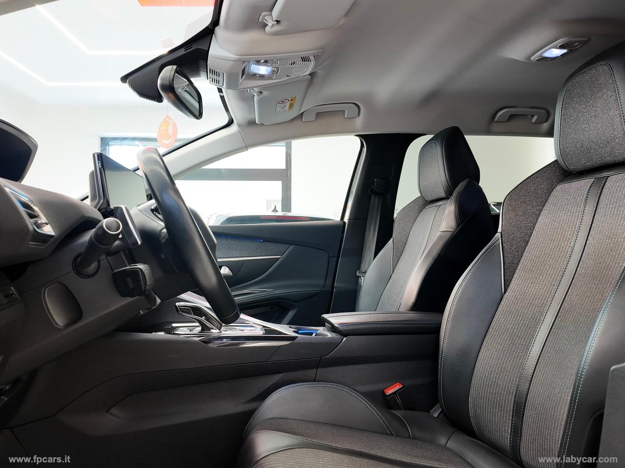 PEUGEOT 5008 BlueHDi 130 S&S Allure