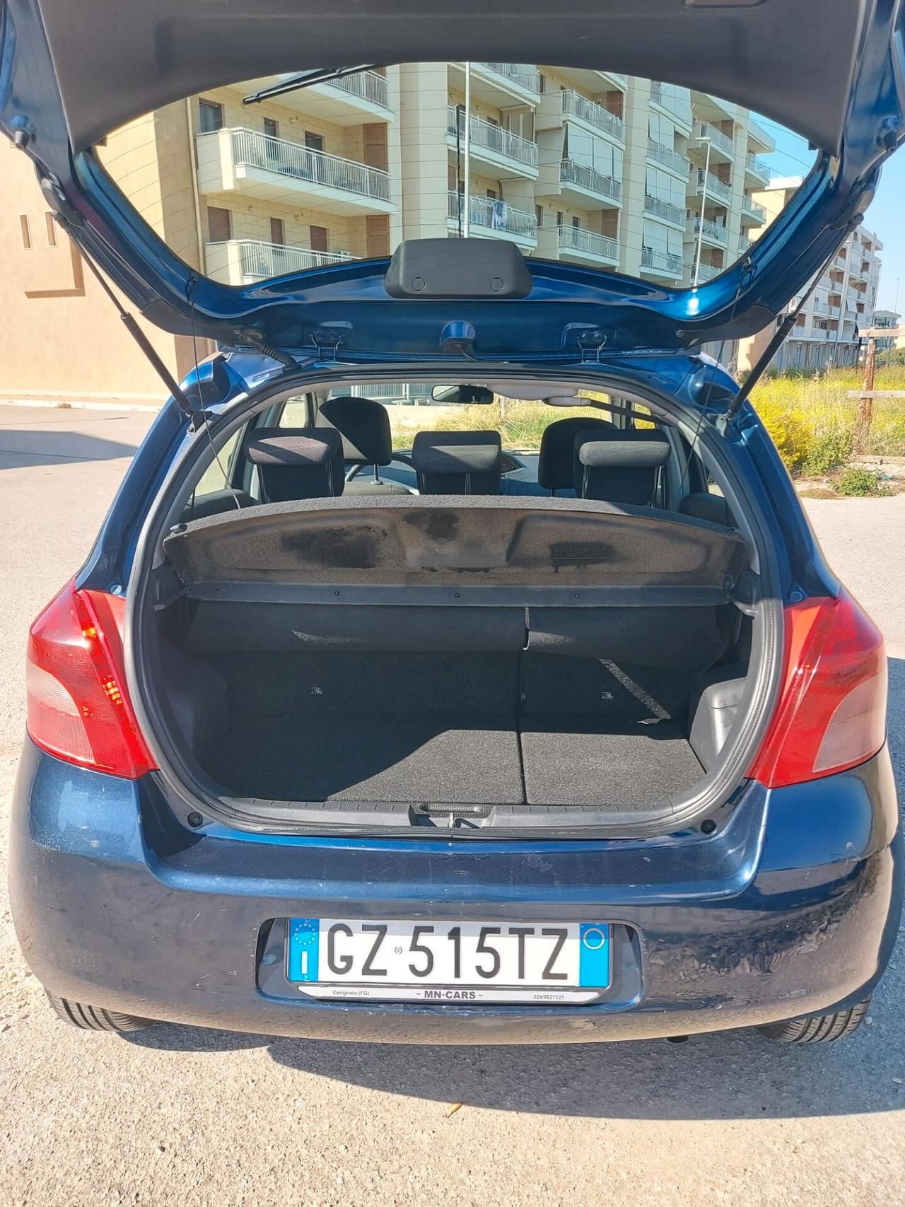 Toyota Yaris 1.0 5 porte Sol