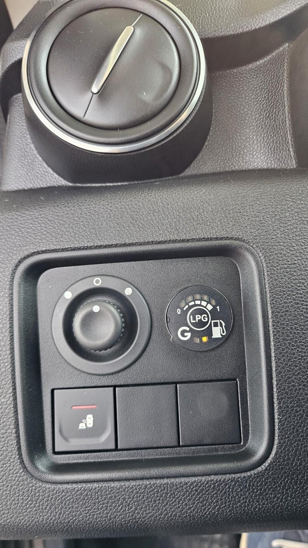 Dacia Duster 1.0 TCe 100 CV ECO-G 4x2 Prestige, BELLISSIMA, TELECAMERA 360°, VETRI OSCURATI, UNIPRO'!!!!