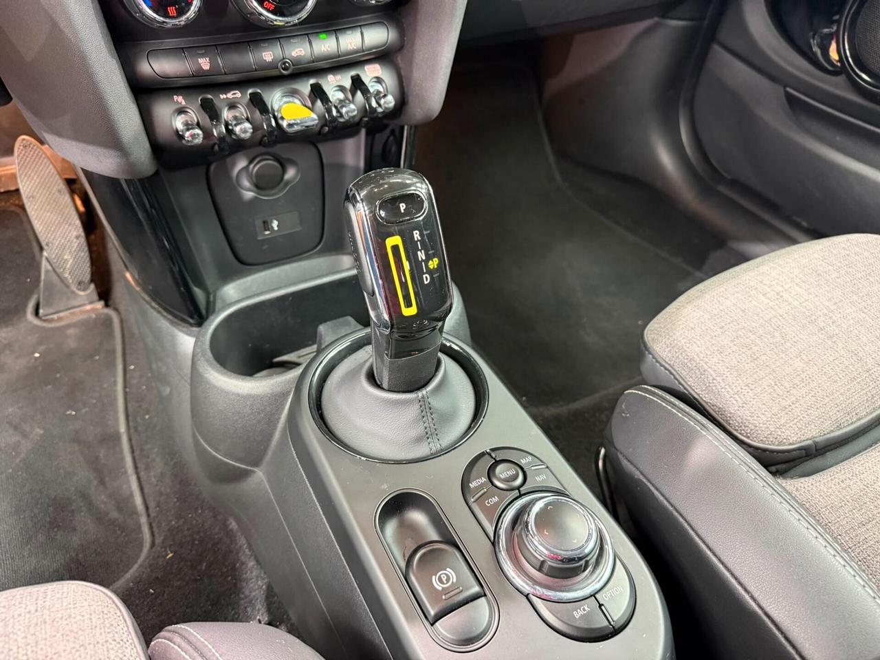 Mini Full Electric Cooper SE Yours (608)