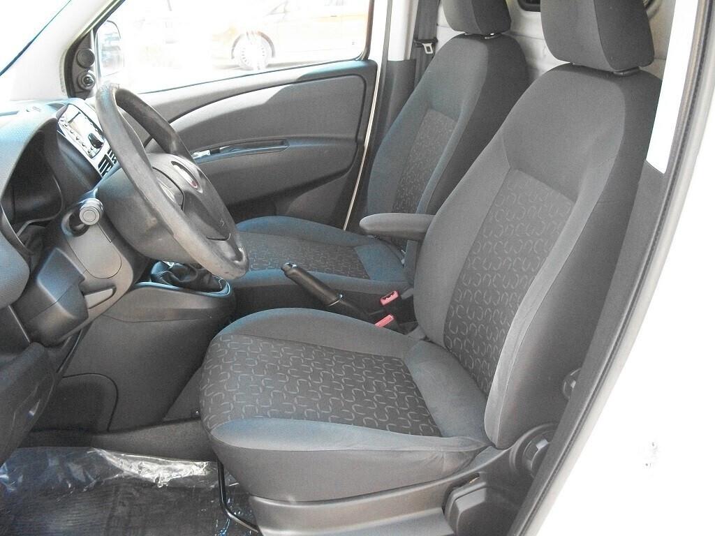 Doblò Cargo SX 1.3 Mjet 90Cv Km134m 2014