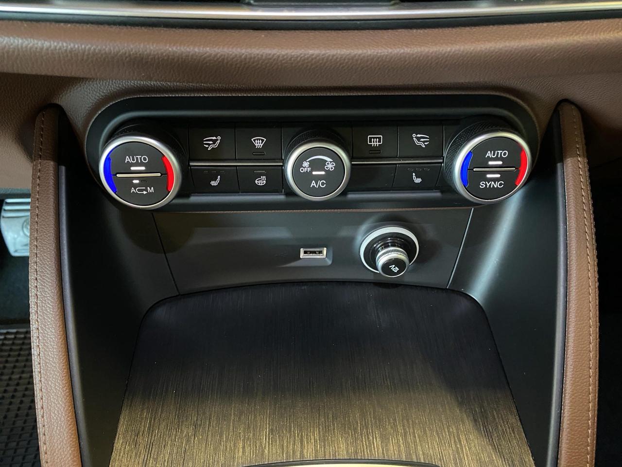 Alfa Romeo Stelvio 2.2 t Executive Q4 180cv auto