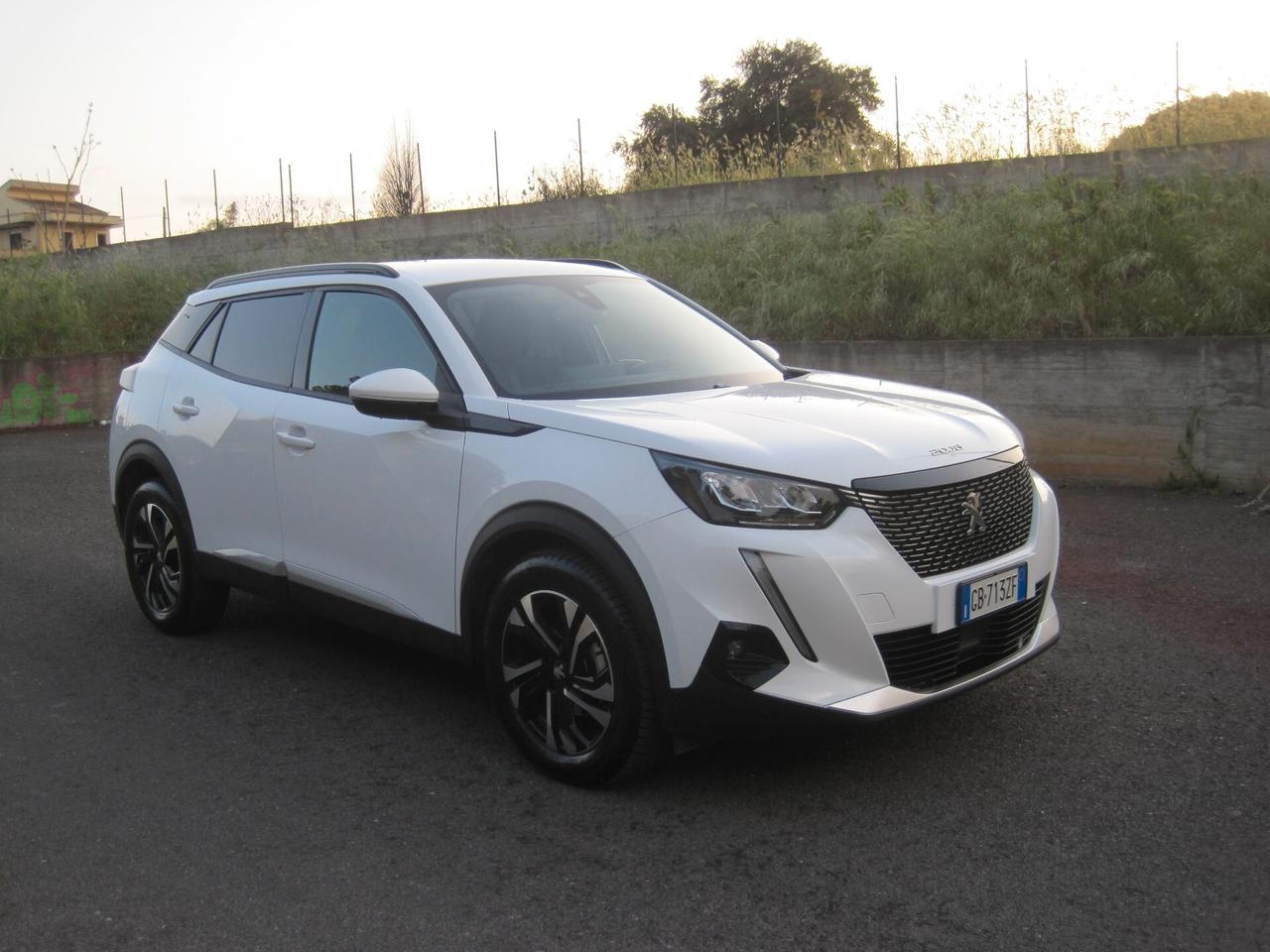 Peugeot 2008 PureTech 130 S&S Allure Pack