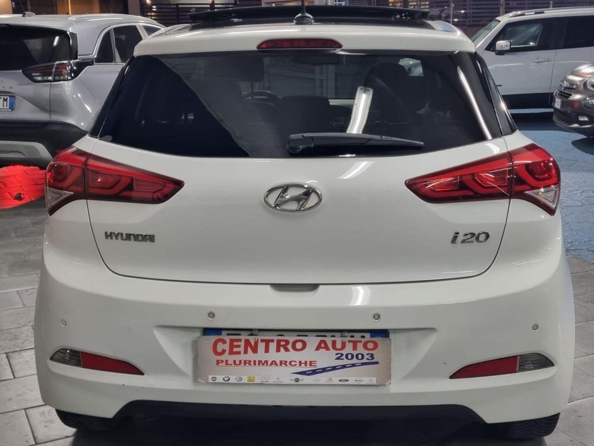 HYUNDAI - i20 - 1.1 CRDi 12V 5p. Style-Tetto Panoramico