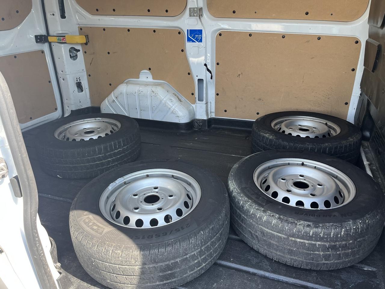 FORD TRANSIT CUSTOM 2000 TDI 130 cv