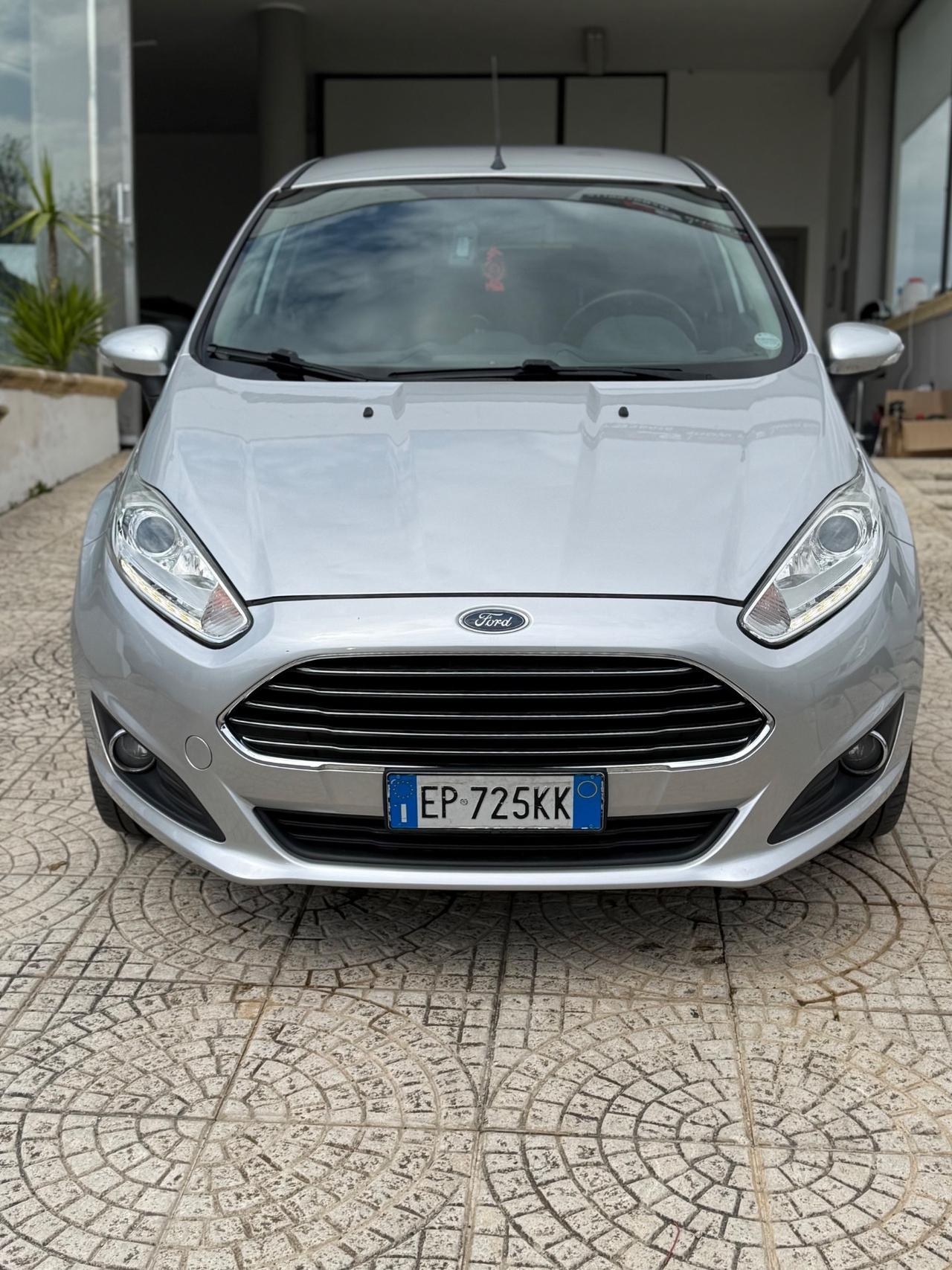 Ford Fiesta 1.5 TDCi 75CV 5 porte Titanium
