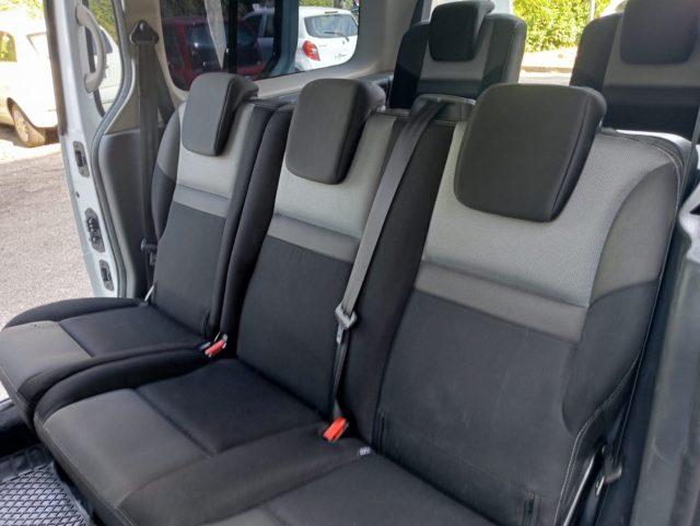 RENAULT Grand Kangoo 1.5 dCi 7 POSTI-MOTORE NUOVO- euro 6/b-GANCIO