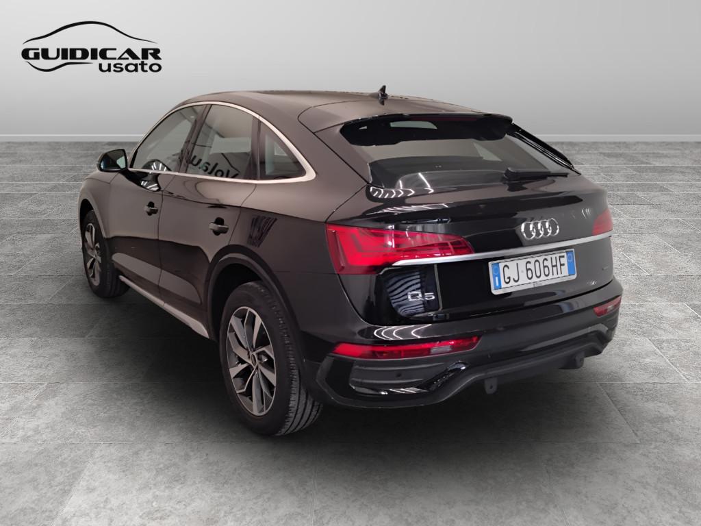 AUDI Q5 Sportback 2021 - Q5 Sportback 40 2.0 tdi mhev 12V Busines