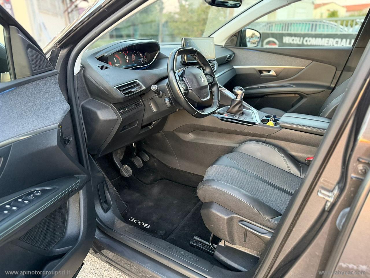 PEUGEOT 3008 BlueHDi 130 S&S Allure