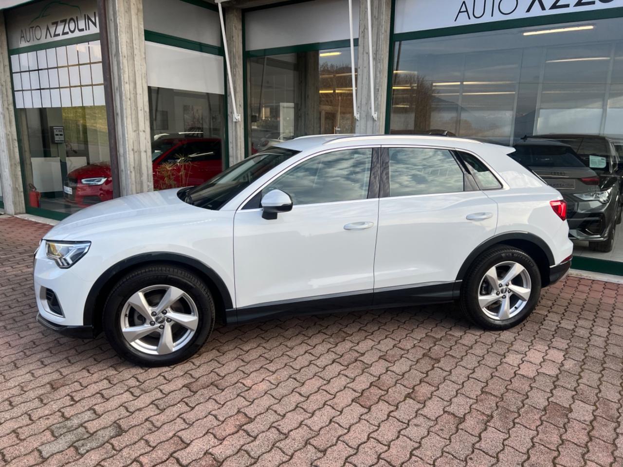 Audi Q3 35 TFSI S tronic Business Adv. Led, 18", CarPlay