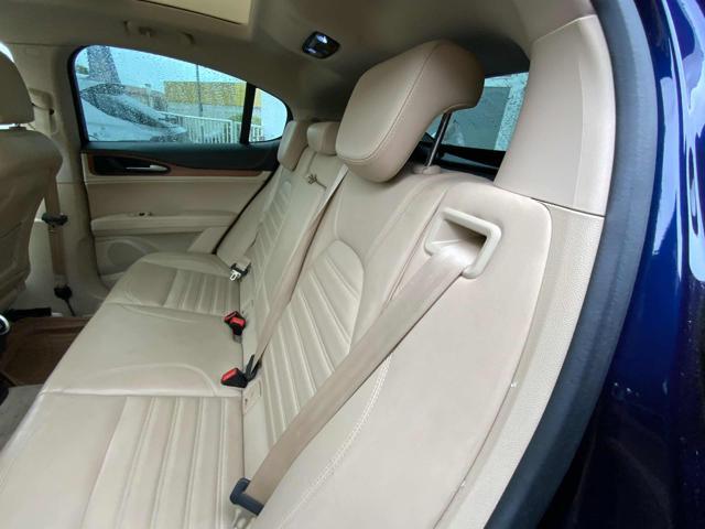 ALFA ROMEO Stelvio 2.2 Turbodiesel 160 CV AT8 RWD Super