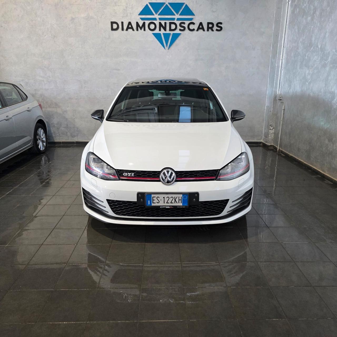 Volkswagen Golf GTI 2.0 TFSI