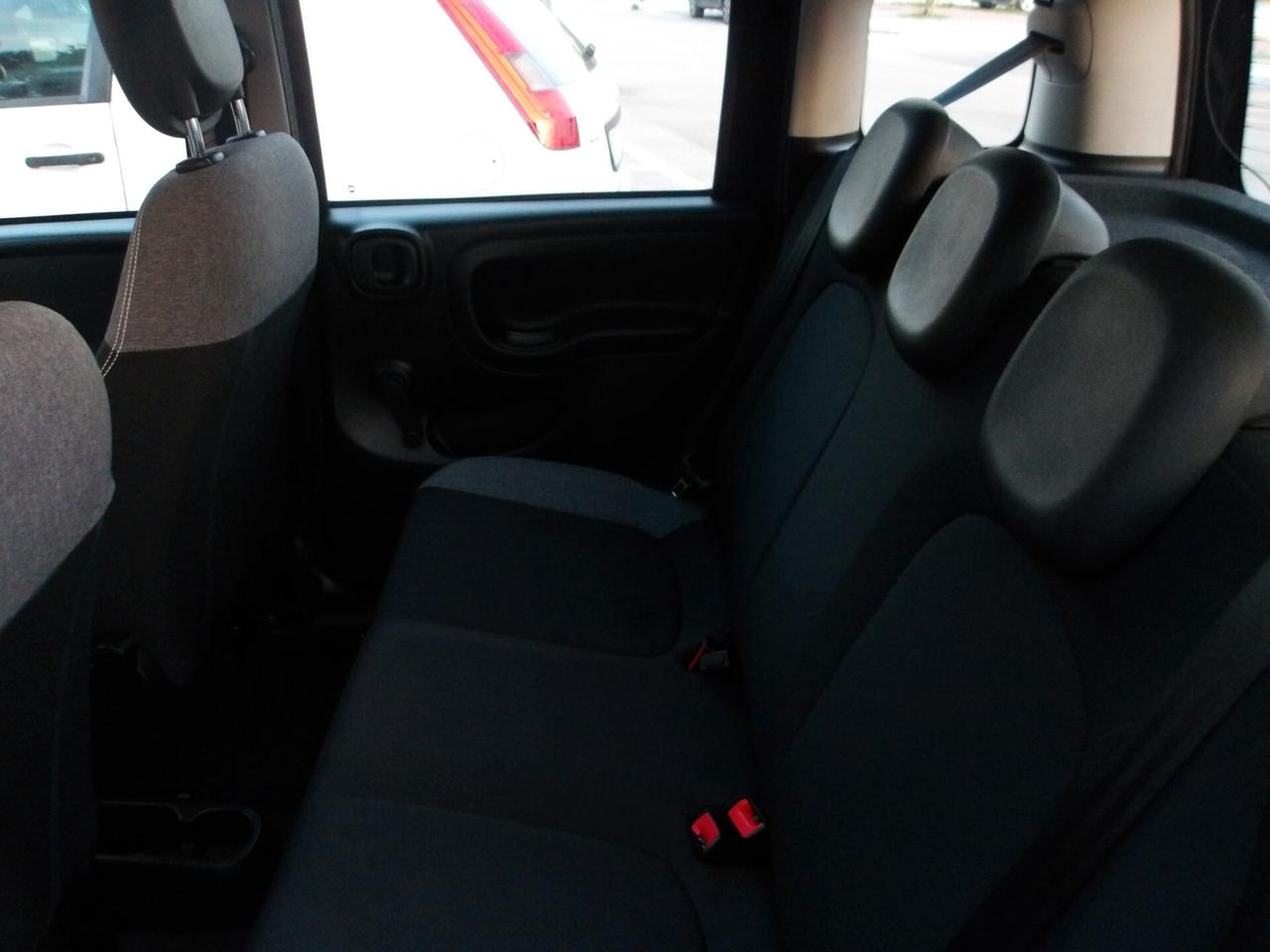 FIAT PANDA 1.0 HYBRID-KM 16.000-2022-PREZZO PROMO!