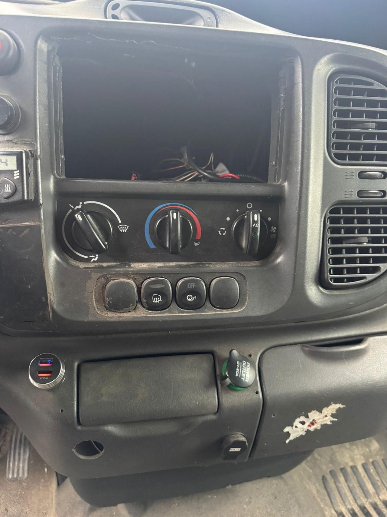 Ford transit bus 9posti