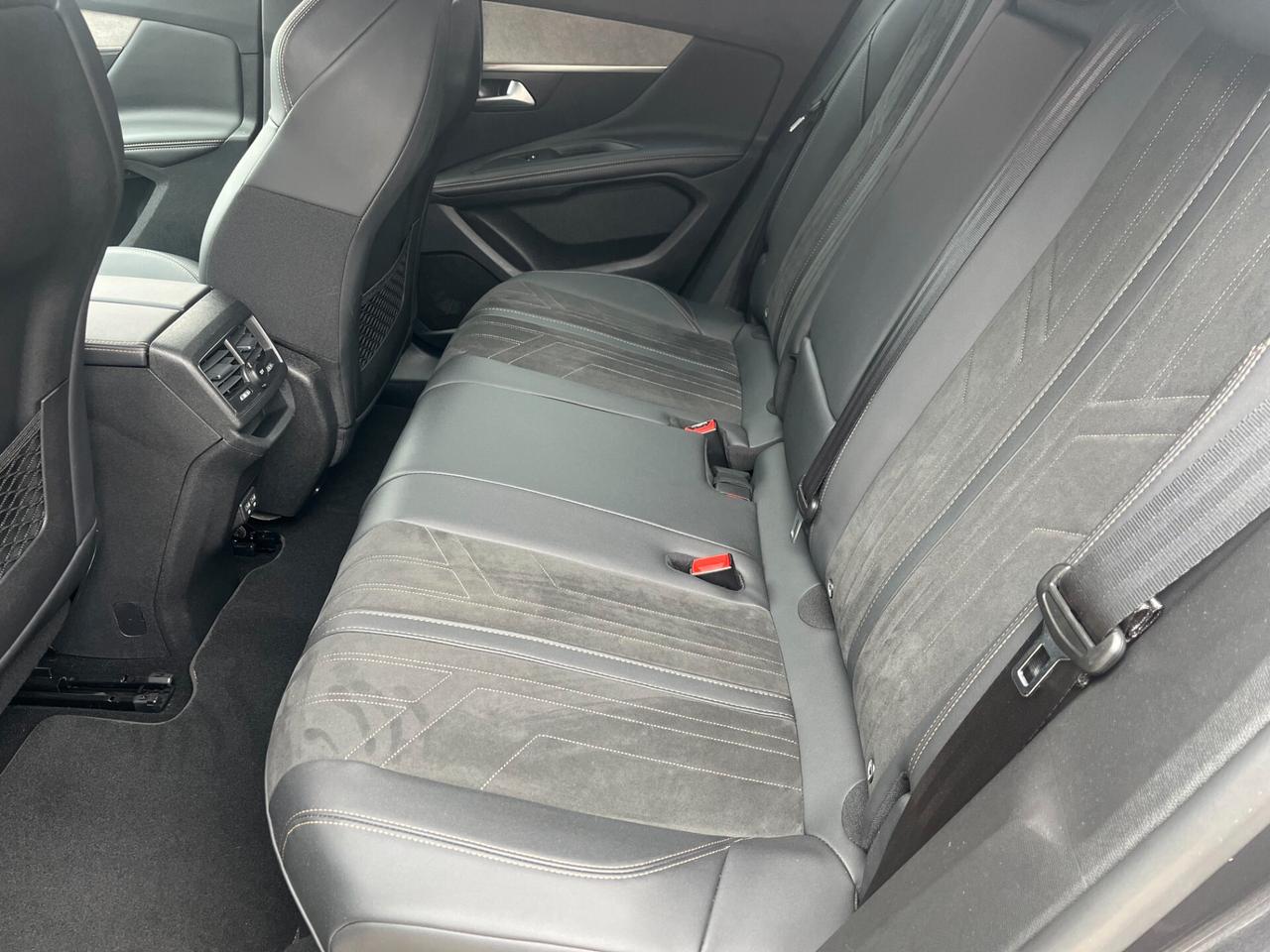 Peugeot 3008 BlueHDi 130 cv EAT8 GT Pack