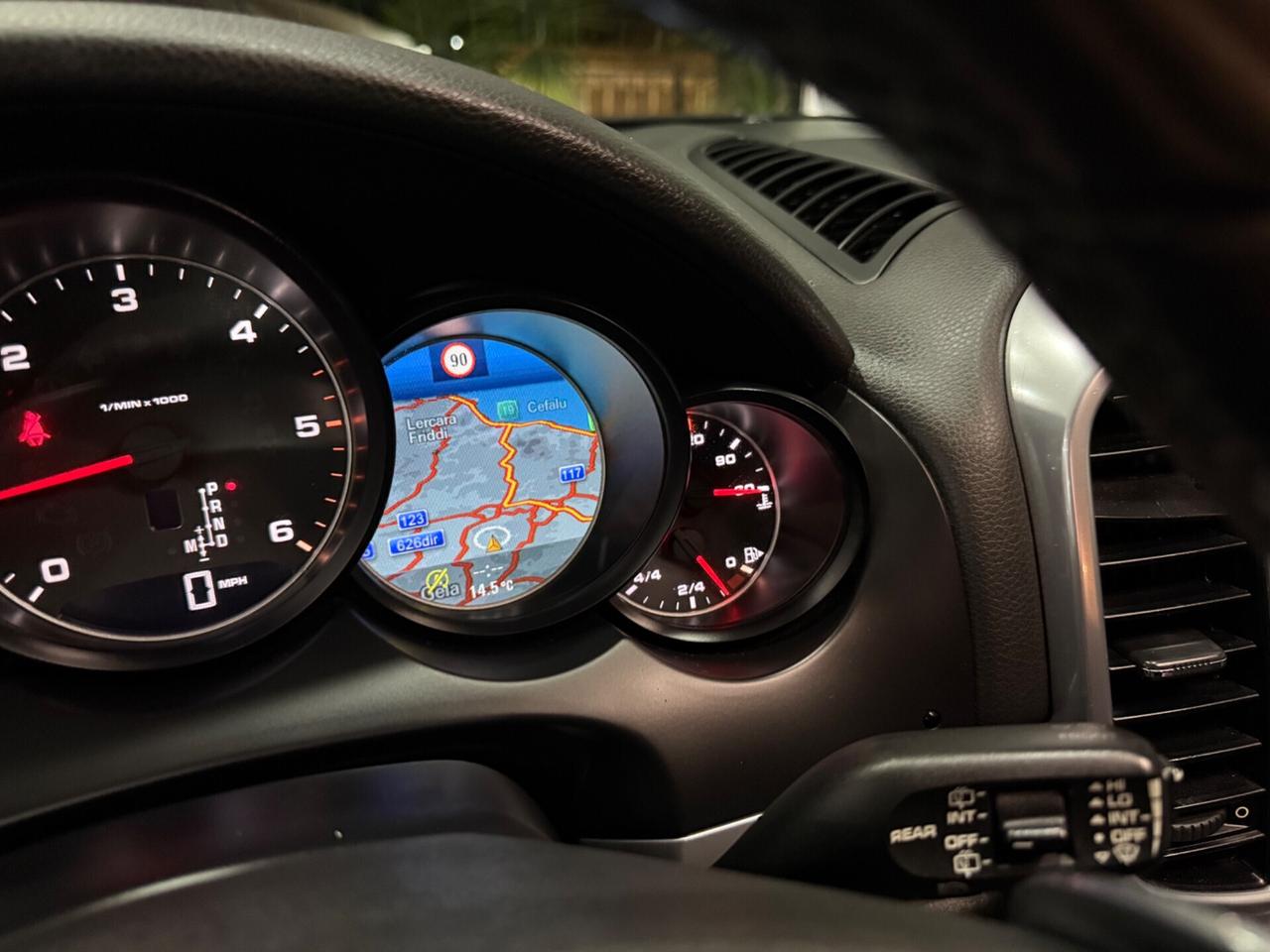 Porsche Cayenne 3.0D245cv PLATINUM ED. DA VETRINA2014