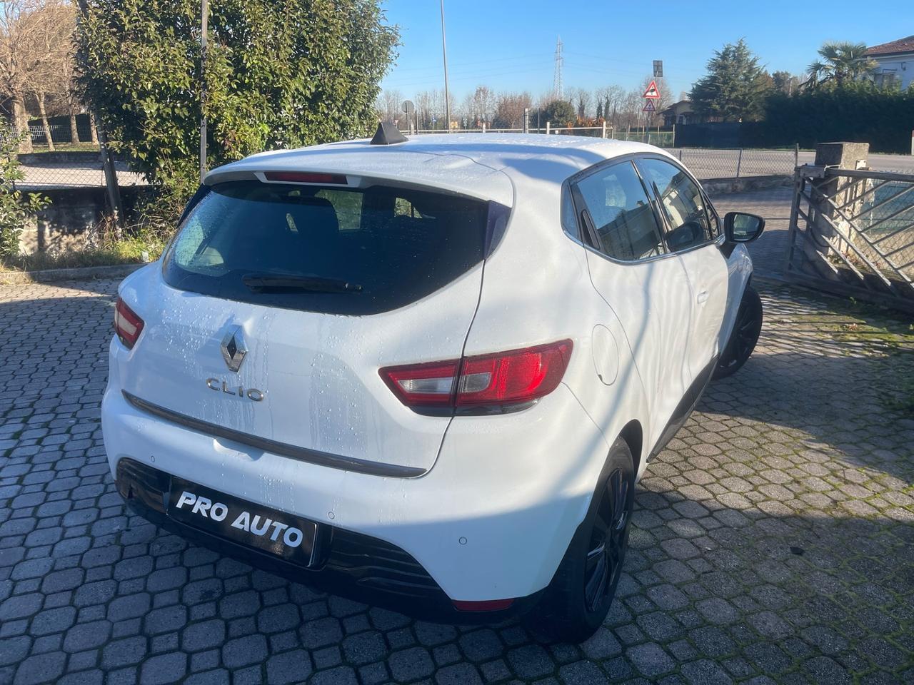 Renault Clio 1.2 75CV GPL 5 porte Costume National