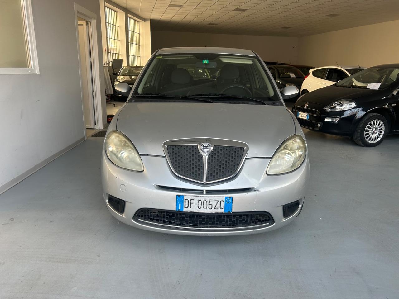 Lancia Ypsilon 1.2 Argento