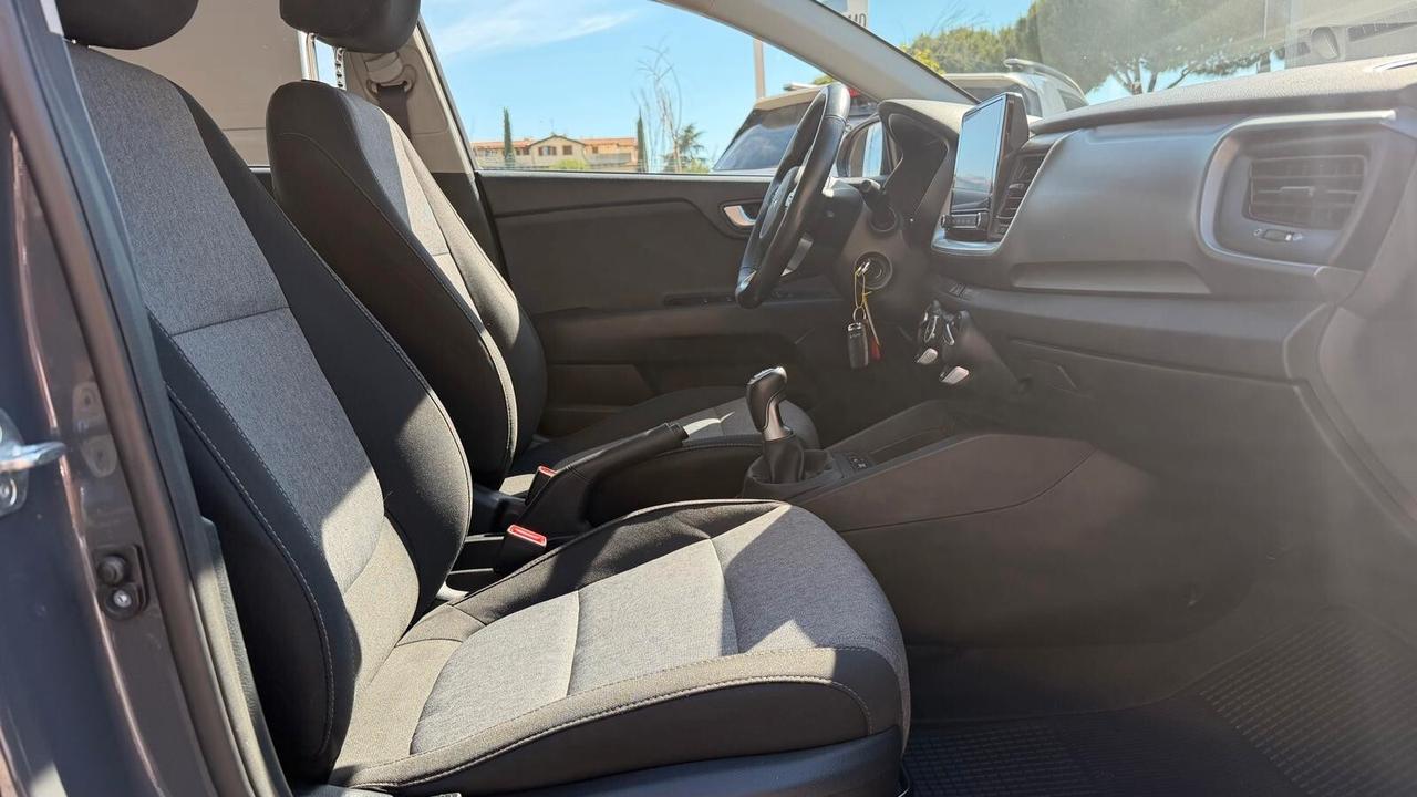 Kia Stonic 1.0 T-GDi 100 CV MHEV MT Urban