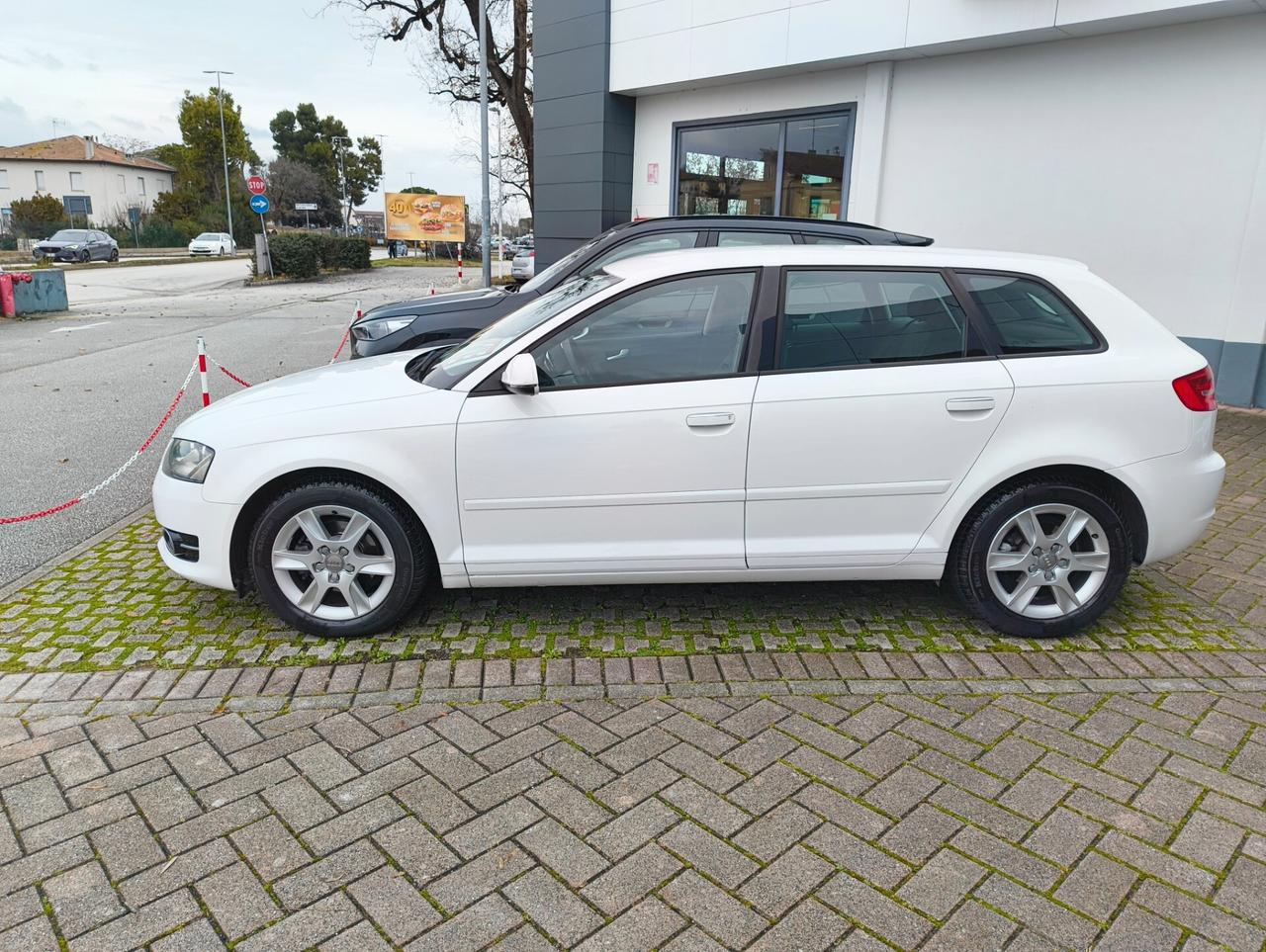 Audi A3 1.6 TDI 105 CV CR Ambiente