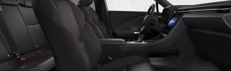 Lexus LBX Hybrid Emotion