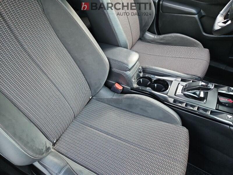 DS DS 3 Crossback BLUEHDI 130 AUT. PERFORMANCE LINE